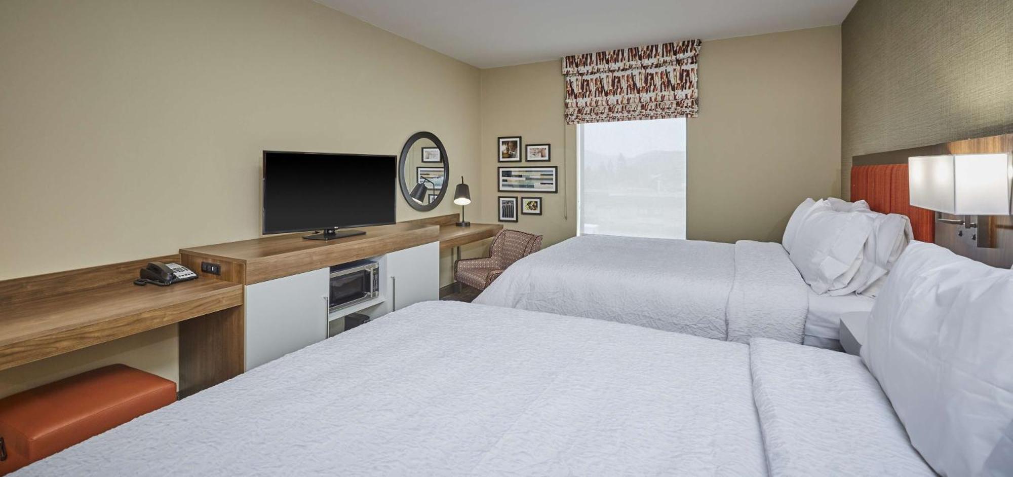 Hampton Inn&Suites Roseburg Bagian luar foto