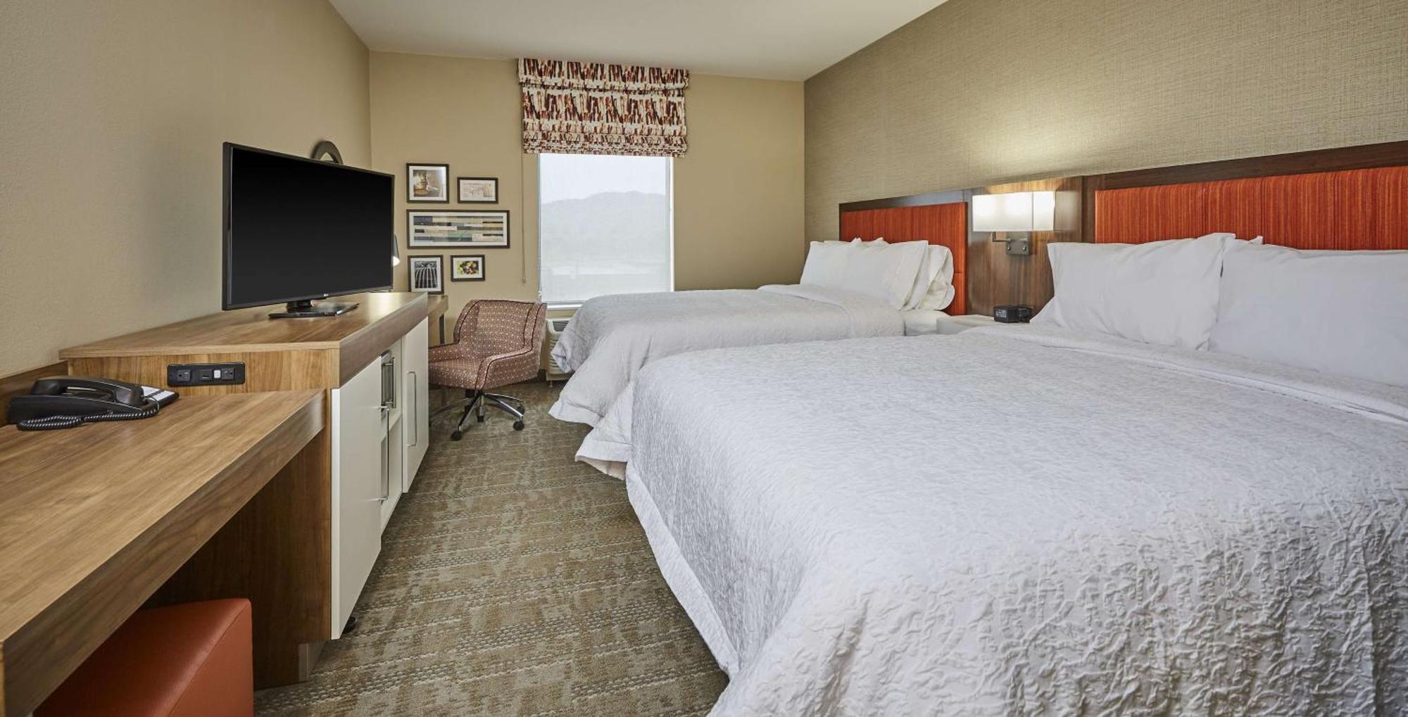 Hampton Inn&Suites Roseburg Bagian luar foto