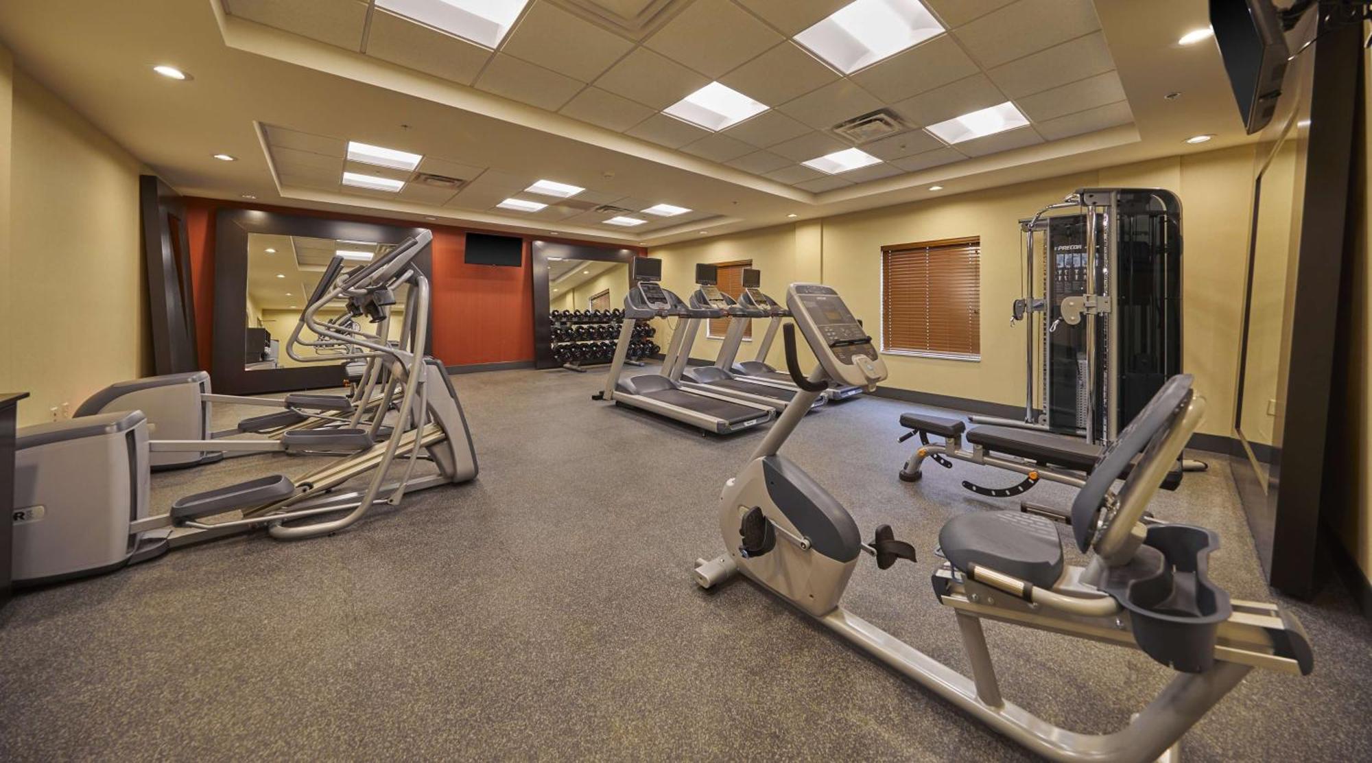 Hampton Inn&Suites Roseburg Bagian luar foto