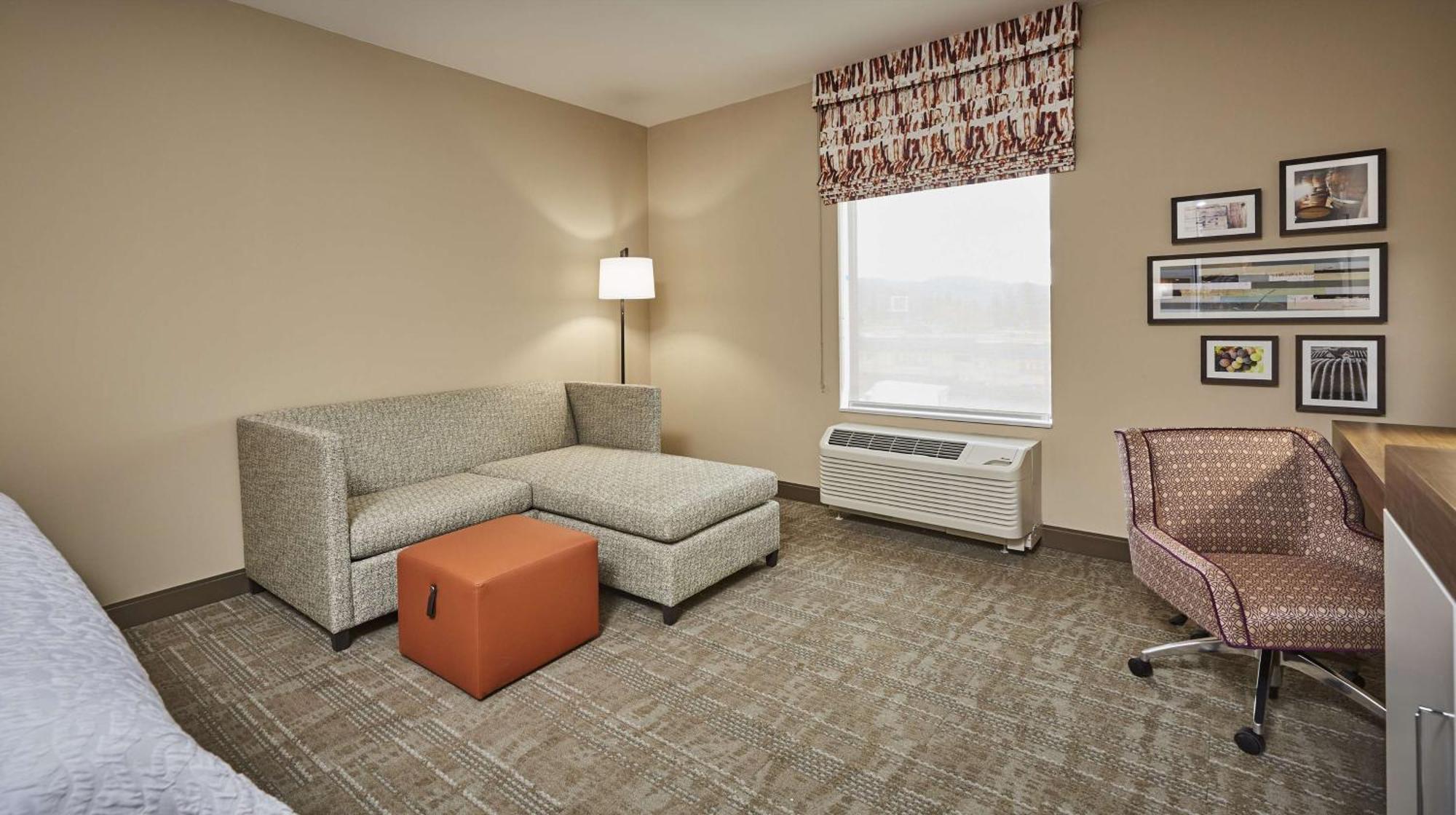 Hampton Inn&Suites Roseburg Bagian luar foto