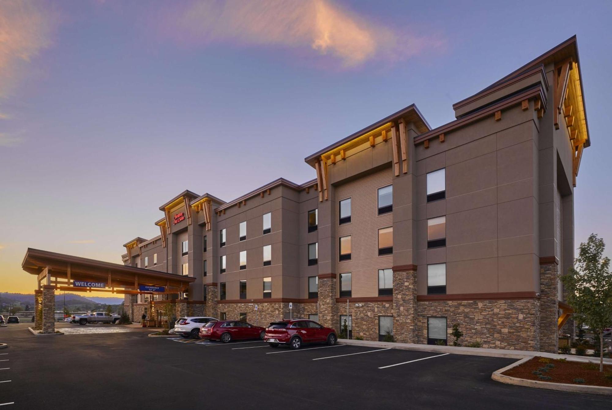 Hampton Inn&Suites Roseburg Bagian luar foto